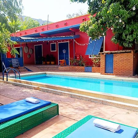 Hotel Les Palmiers Уагадугу Экстерьер фото